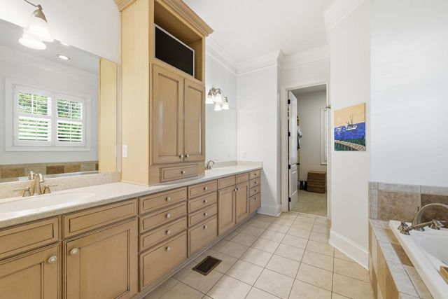 2216 Beckenham Drive, Mount Pleasant, SC 29466