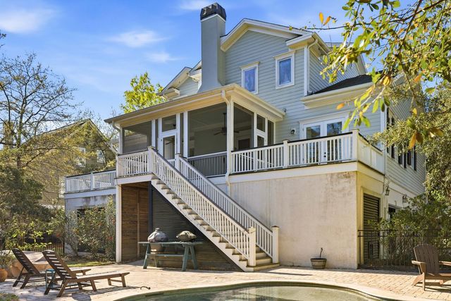 2216 Beckenham Drive, Mount Pleasant, SC 29466