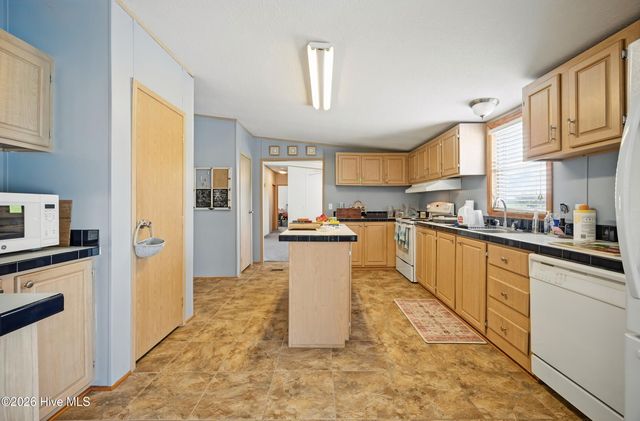641 W Bear Swamp Road, Hertford, NC 27944