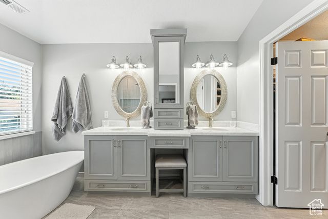 2223 W WILLIAMSBURG CIR, West Jordan, UT 84088