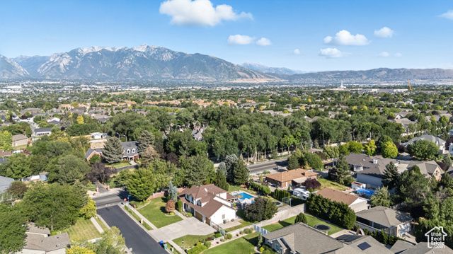 2223 W WILLIAMSBURG CIR, West Jordan, UT 84088