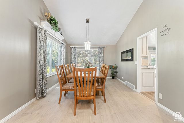 2223 W WILLIAMSBURG CIR, West Jordan, UT 84088