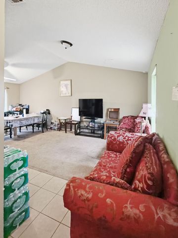 10315 Oak Gate Lane, Dallas, TX 75217