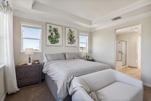 1488 Monument Ln, Fairfield, CA 94533