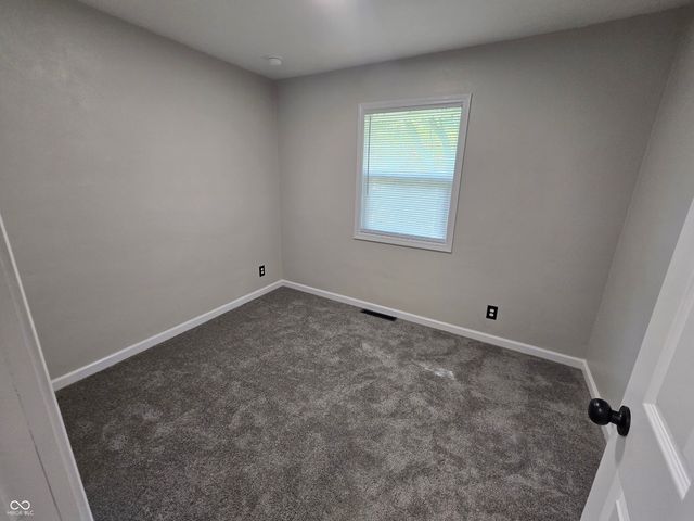 1230 Oakland Drive, Anderson, IN 46012