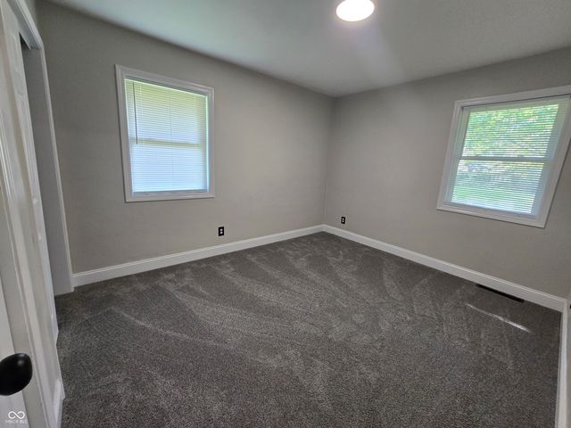 1230 Oakland Drive, Anderson, IN 46012