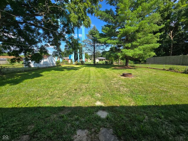 1230 Oakland Drive, Anderson, IN 46012