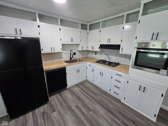 1230 Oakland Drive, Anderson, IN 46012