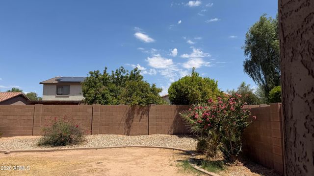 8024 W Superior Avenue, Phoenix, AZ 85043