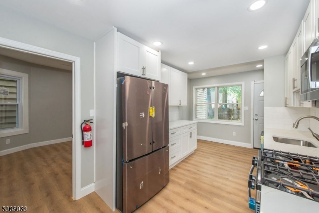 835 S 14Th St, Newark City, NJ 07108 — photo 4