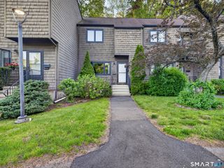 46 Hampton Park 46, Branford, CT 06405