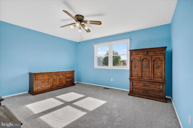 70 REDWOOD DR, Richboro, PA 18954