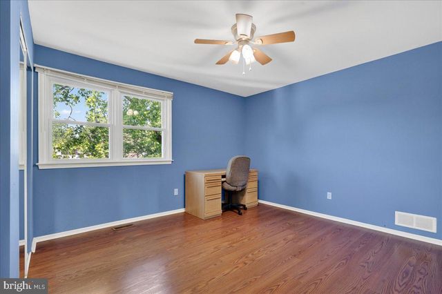 70 REDWOOD DR, Richboro, PA 18954