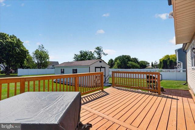70 REDWOOD DR, Richboro, PA 18954