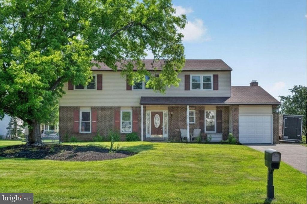 70 REDWOOD DR, Richboro, PA 18954