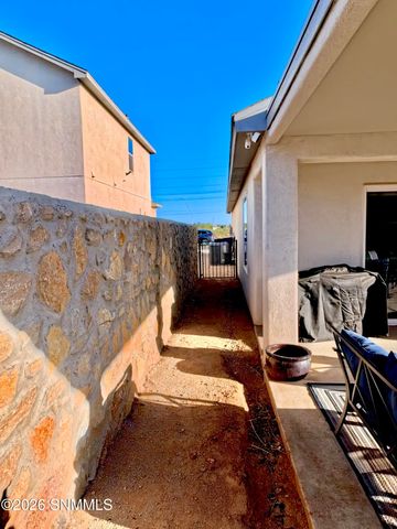 4991 Ellora Vista Drive, Las Cruces, NM 88012