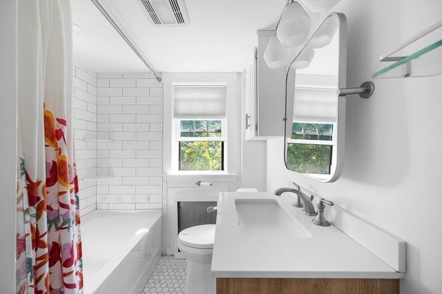 30 Whitney St, Milford, MA 01757