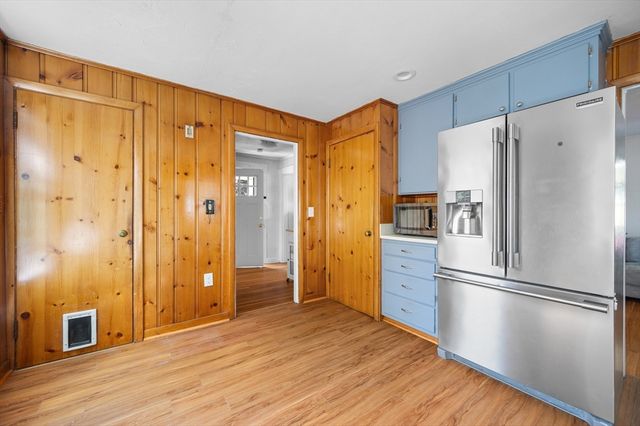 30 Whitney St, Milford, MA 01757