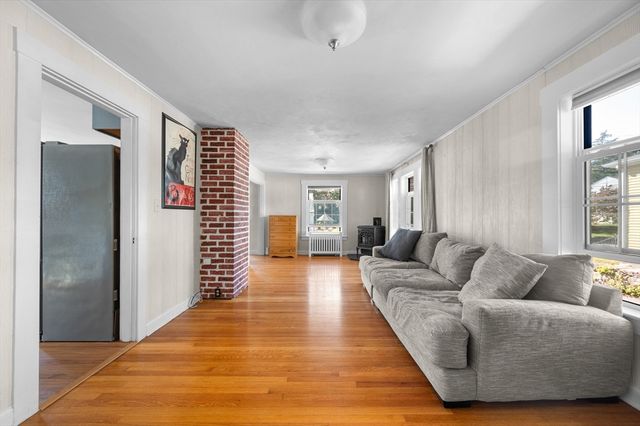 30 Whitney St, Milford, MA 01757