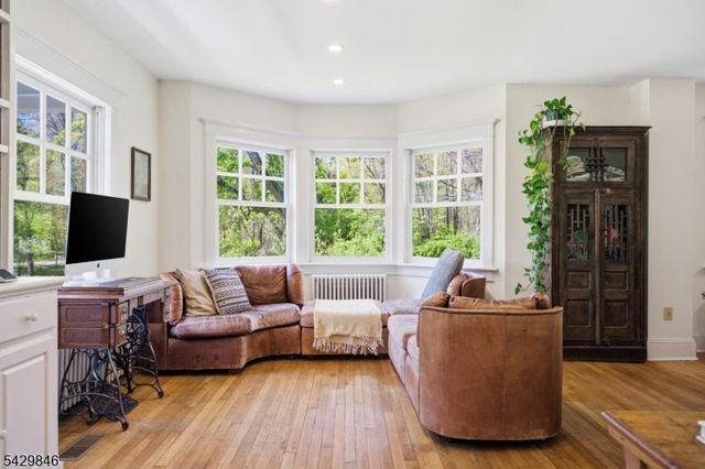 12 COLD SPRINGS ROAD, Tewksbury Twp., NJ 07830