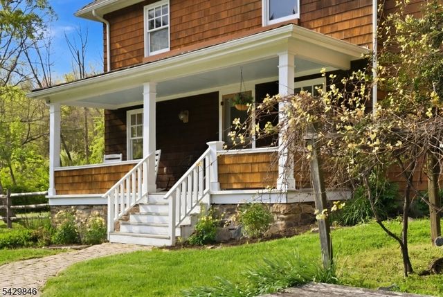 12 COLD SPRINGS ROAD, Tewksbury Twp., NJ 07830