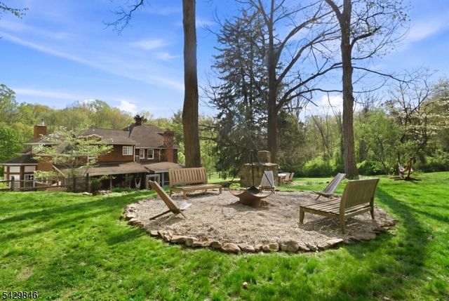 12 COLD SPRINGS ROAD, Tewksbury Twp., NJ 07830