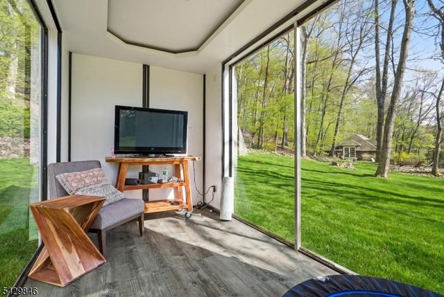 12 COLD SPRINGS ROAD, Tewksbury Twp., NJ 07830