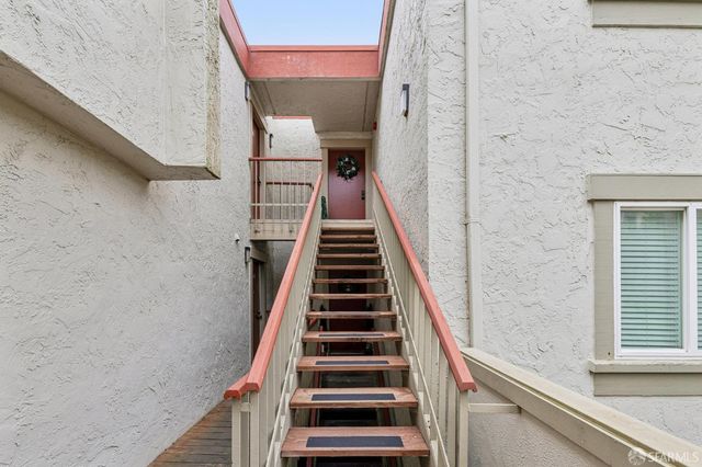 5003 Palmetto Avenue 83, Pacifica, CA 94044