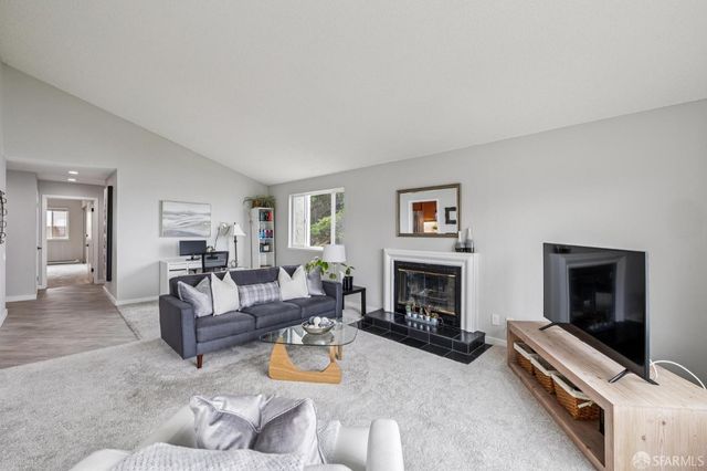 5003 Palmetto Avenue 83, Pacifica, CA 94044