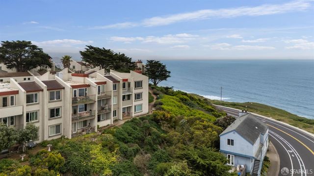 5003 Palmetto Avenue 83, Pacifica, CA 94044