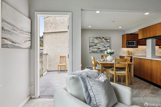 5003 Palmetto Avenue 83, Pacifica, CA 94044