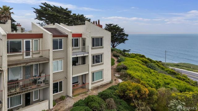5003 Palmetto Avenue 83, Pacifica, CA 94044