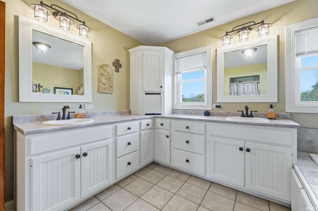 12513 Aboite Center Road, Fort Wayne, IN 46814