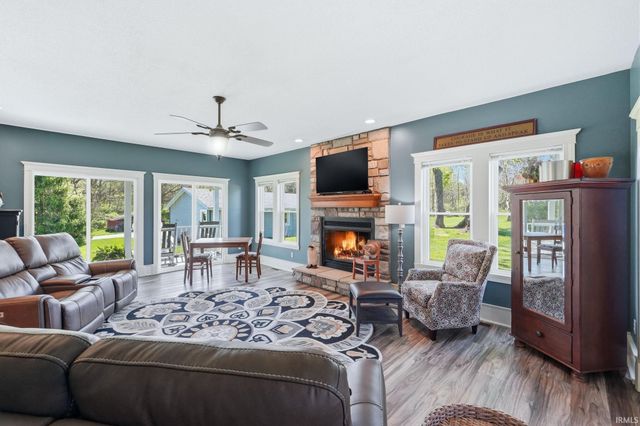 12513 Aboite Center Road, Fort Wayne, IN 46814