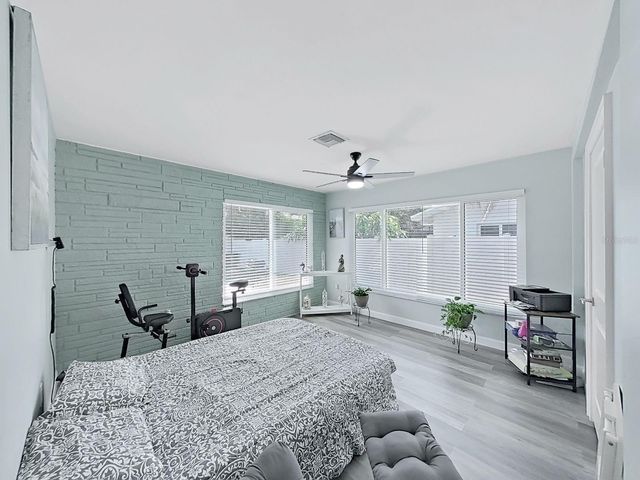 1004 PENINSULA AVENUE, Tarpon Springs, FL 34689