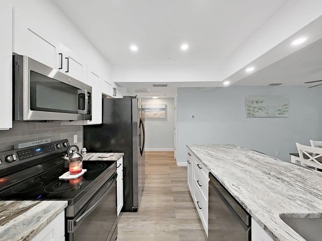 1004 PENINSULA AVENUE, Tarpon Springs, FL 34689