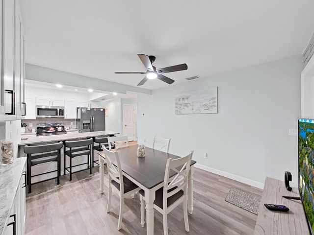 1004 PENINSULA AVENUE, Tarpon Springs, FL 34689