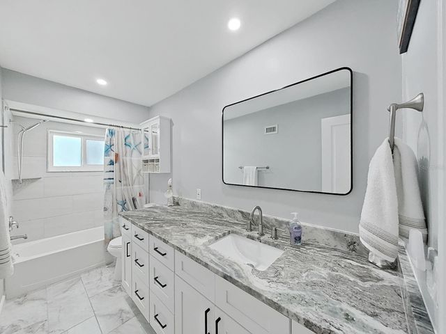 1004 PENINSULA AVENUE, Tarpon Springs, FL 34689