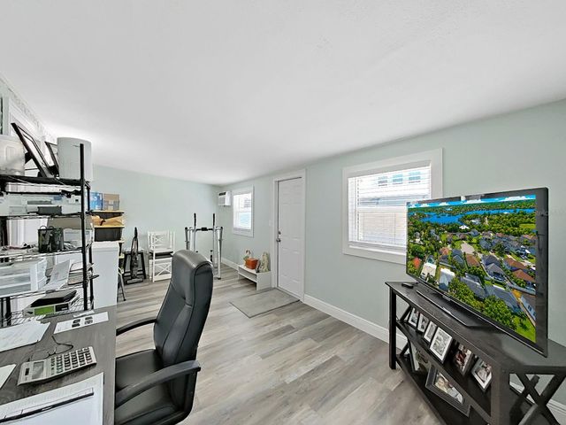 1004 PENINSULA AVENUE, Tarpon Springs, FL 34689