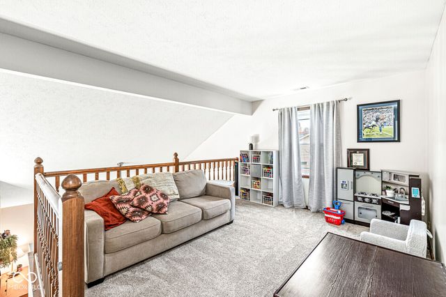 516 Palmyra Drive, Indianapolis, IN 46239