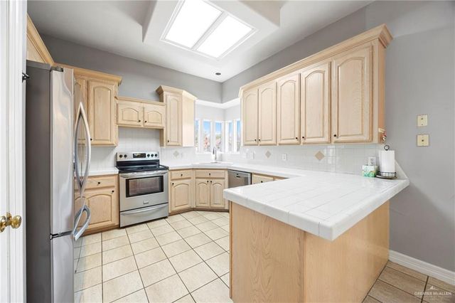 2208 Lawndale Road, Mission, TX 78572