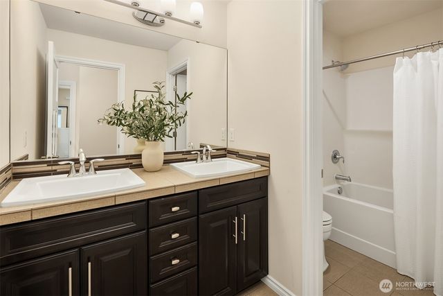 21417 SE 2nd Street, Sammamish, WA 98074