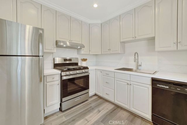 153 Cedar Turn, Long Beach, CA 90805