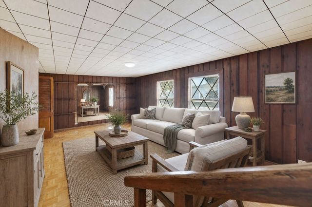 153 Cedar Turn, Long Beach, CA 90805