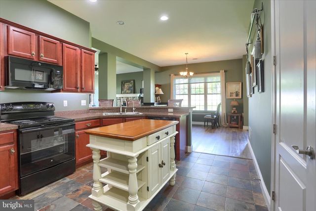 202 CARMELLA DR, Mechanicsburg, PA 17050