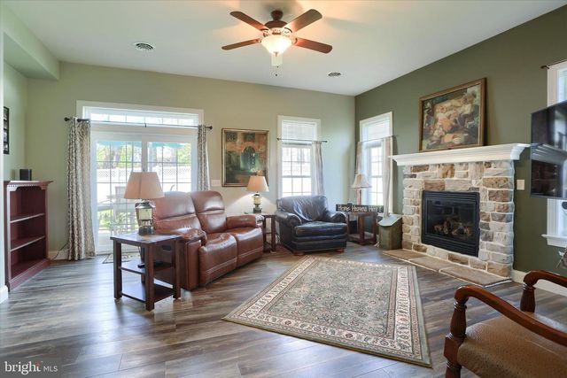 202 CARMELLA DR, Mechanicsburg, PA 17050