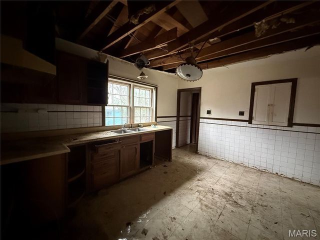 3636 Ashby Road, St Ann, MO 63074