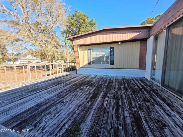 3113 Fairfield Avenue SW, Supply, NC 28462