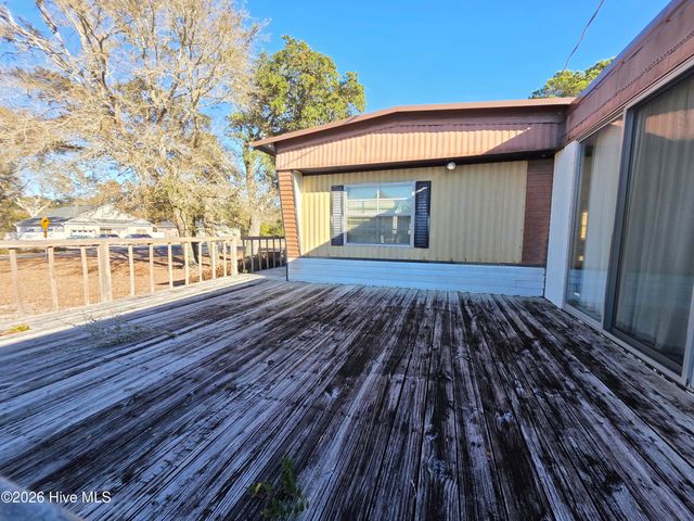 3113 Fairfield Avenue SW, Supply, NC 28462