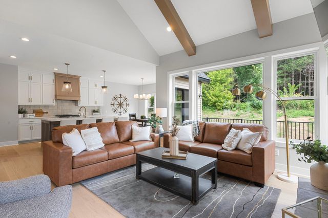 23858 Hall Dr, Lakeville, MN 55044